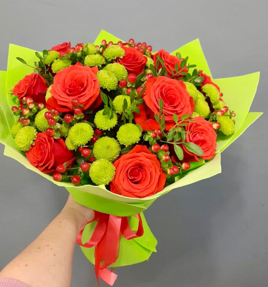 Букет цветов из: Хризантемы и Розы в Кокреке