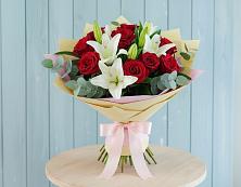 Букет цветов из:  Лилии и Розы в Кокреке