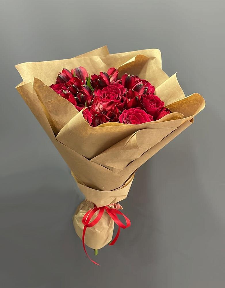 Букет цветов из: Альстромерии и Розы в Кокреке