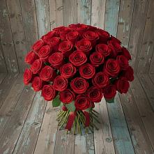 Букет 55 Красных роз Фридом #REPLACE_PRED# Кокреке