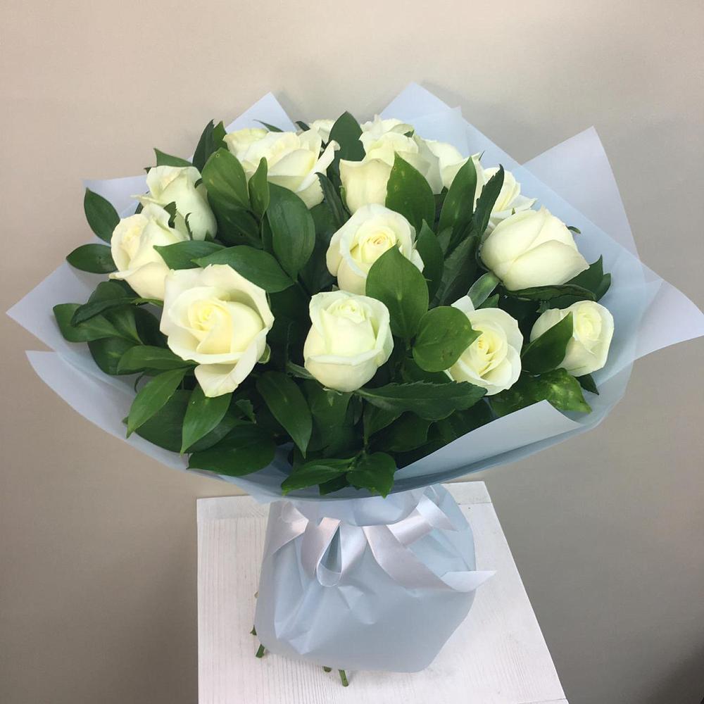 Букет 15 Белых роз Проуд в Кокреке