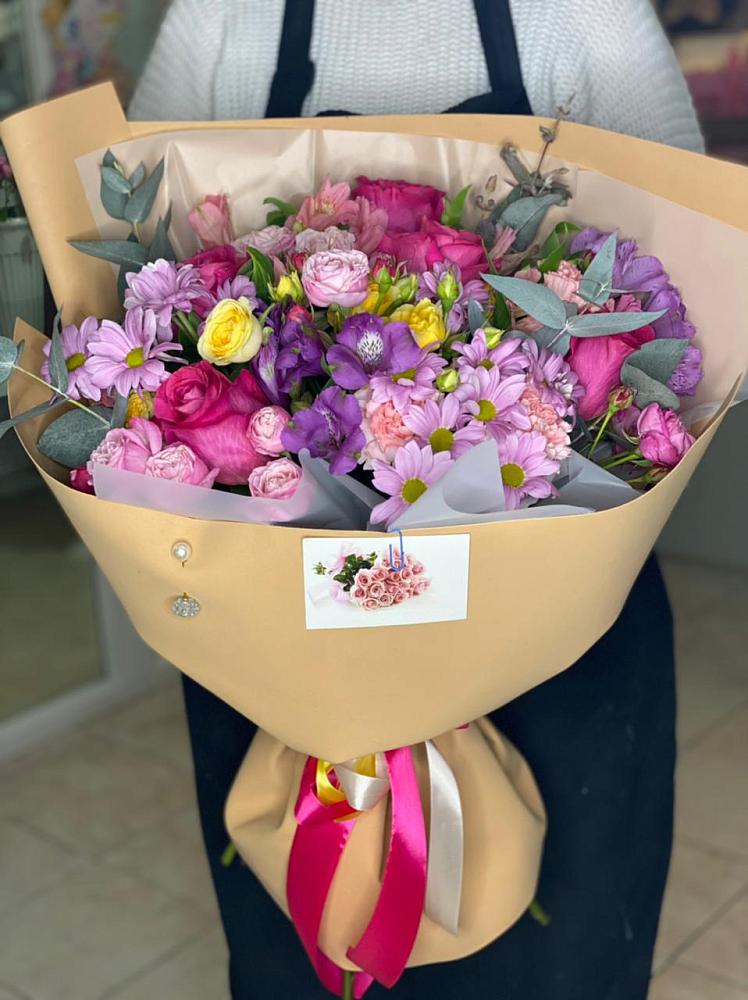 Букет цветов из: Хризантемы, Гвоздики и Альстромерии в Кокреке