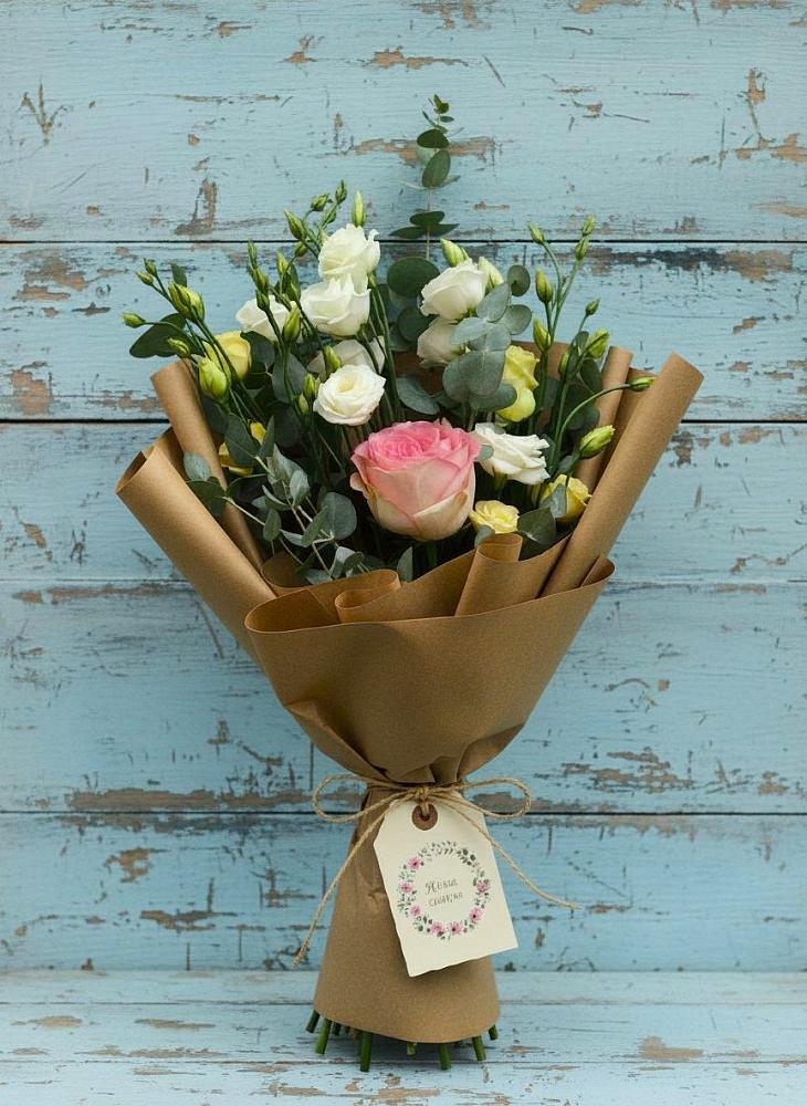 Букет цветов из: Розы и Лизиантусы в Кокреке