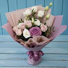 Букет цветов из:  Розы и Лизиантусы в Кокреке
