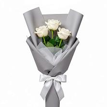 Букет 3 белые розы в Кокреке