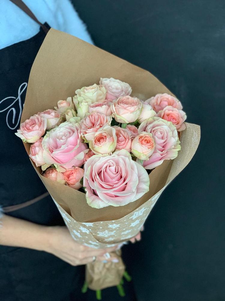 Букет цветов из: Хризантемы и Розы в Кокреке